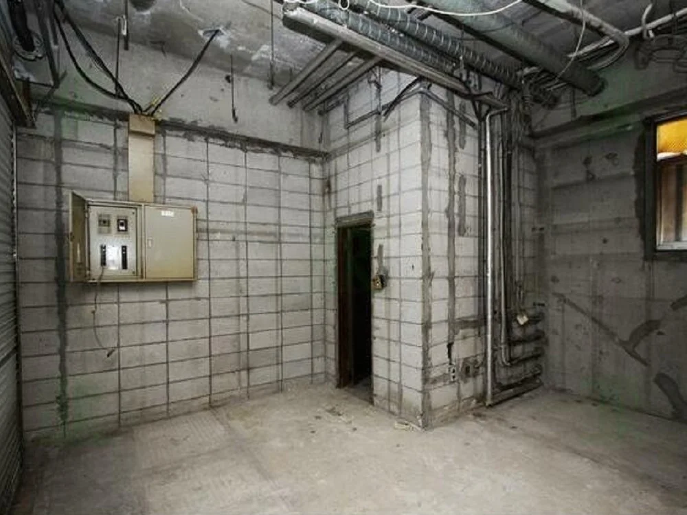 貸店舗(スケルトン)の内装