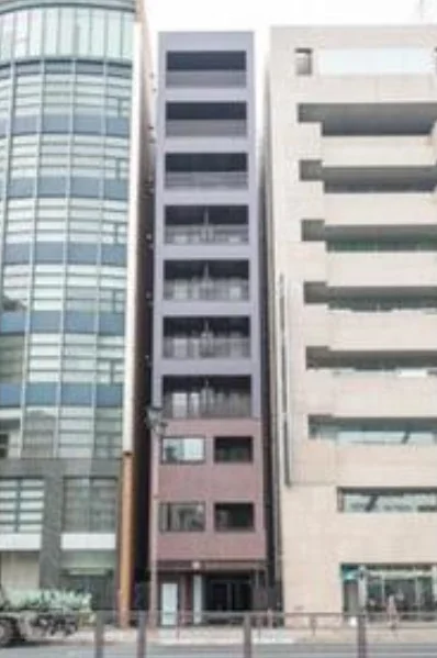 半蔵門のスケルトン店舗物件の外観