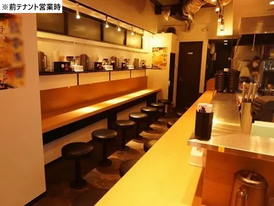 赤坂のラーメン居抜きの内装