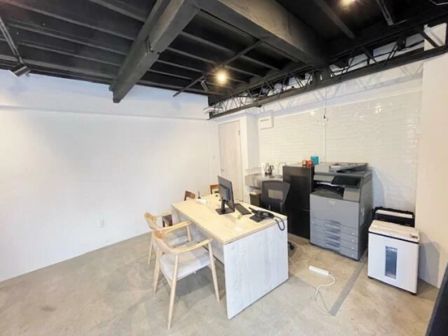 笹塚のスケルトン物件の内装