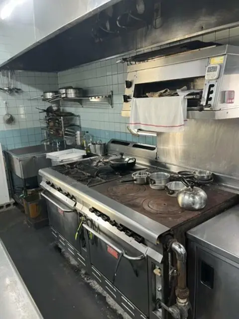 宮原の居抜き店舗の厨房