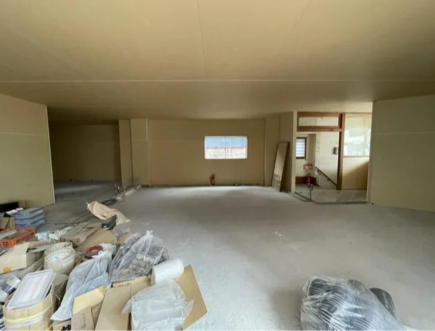 貸店舗(スケルトン)の内装