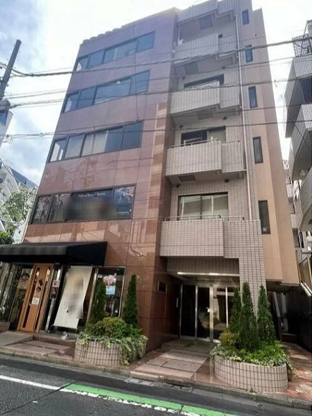 貸店舗(事務所仕様)の外観