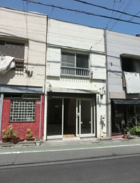 富士見台の事務所仕様店舗物件の外観