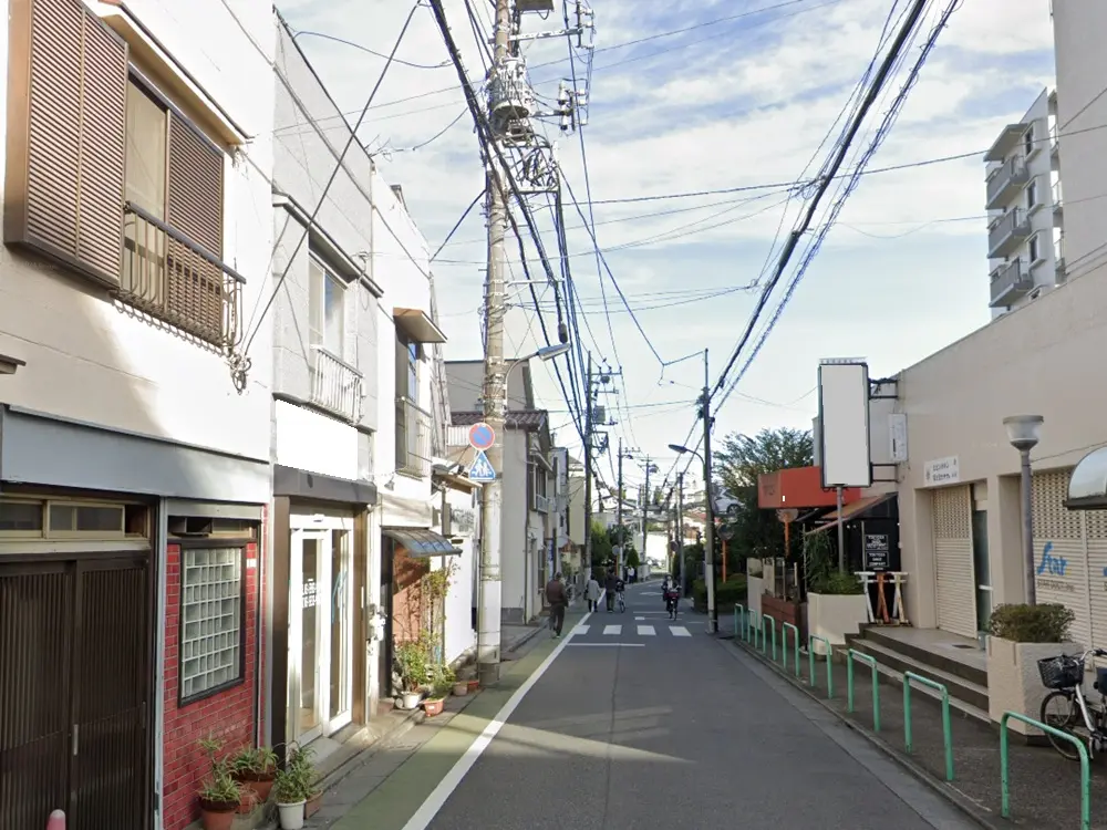 富士見台の事務所仕様店舗物件の内装