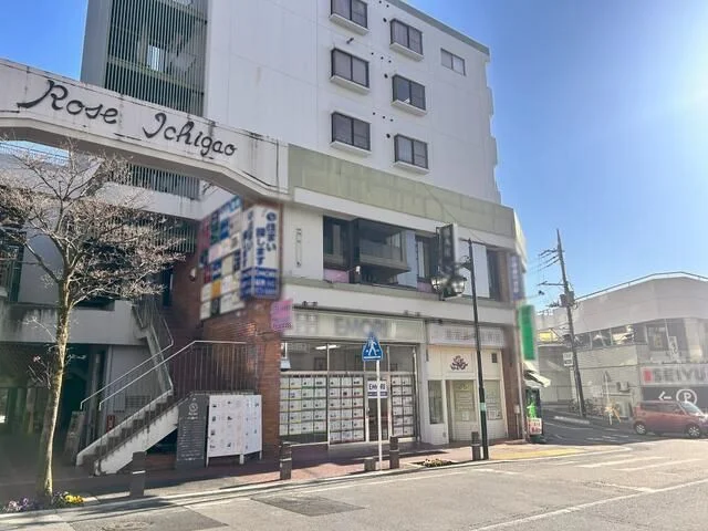 市が尾のBAR・ショットバー居抜きの外観