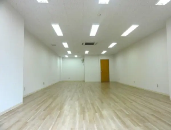 貸店舗(事務所仕様)の内装