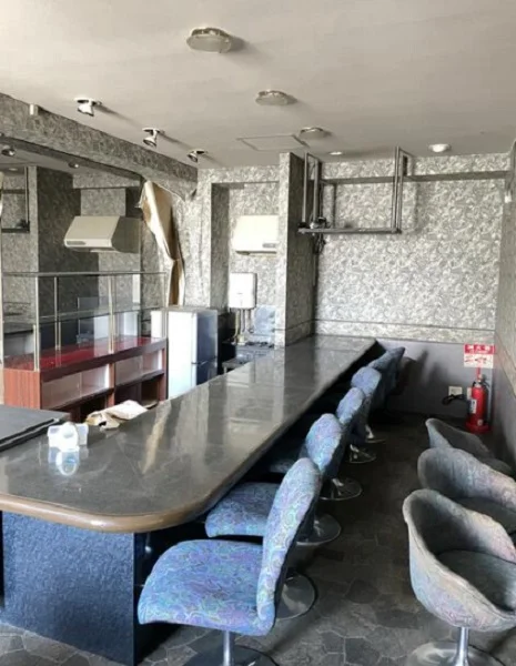 北久里浜のスナック・パブ居抜きの内装