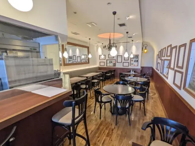 志木のイタリアン居抜きの内装