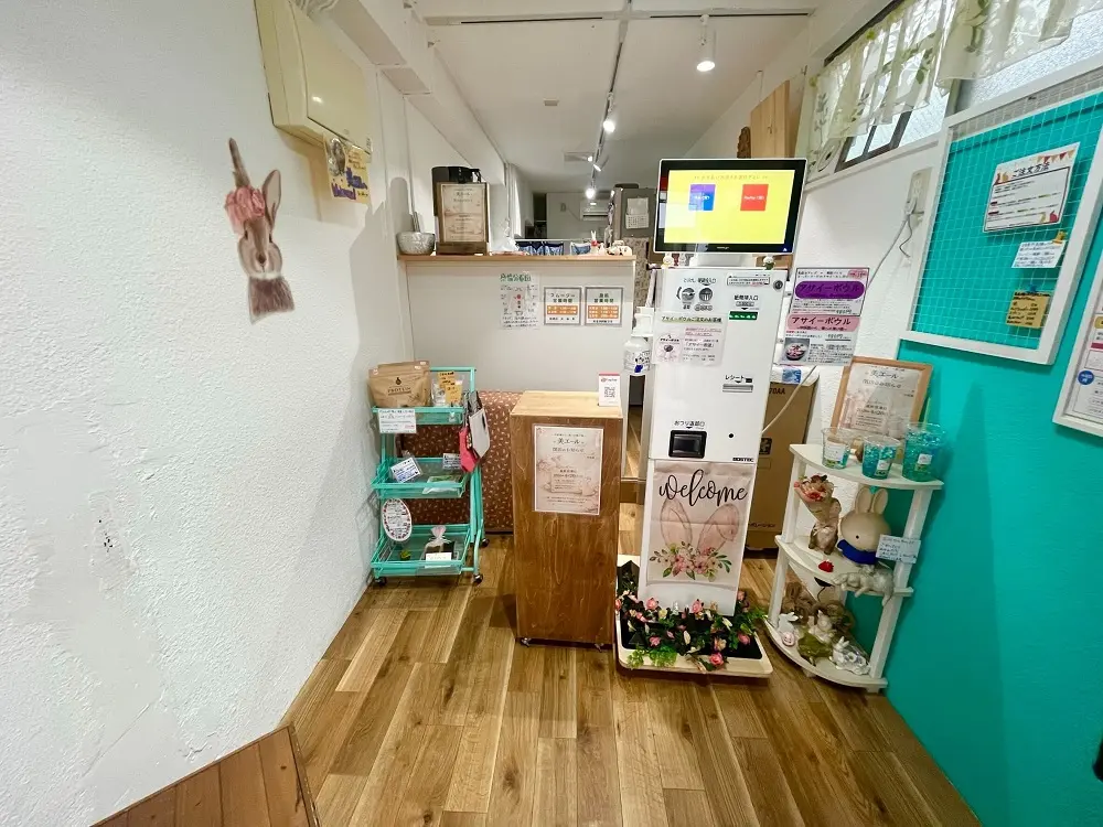 中板橋のカフェ・喫茶店居抜きの内装