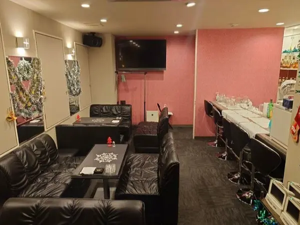 横須賀中央のスナック・パブ居抜きの内装