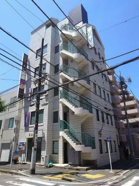 横須賀中央のスナック・パブ居抜きの外観