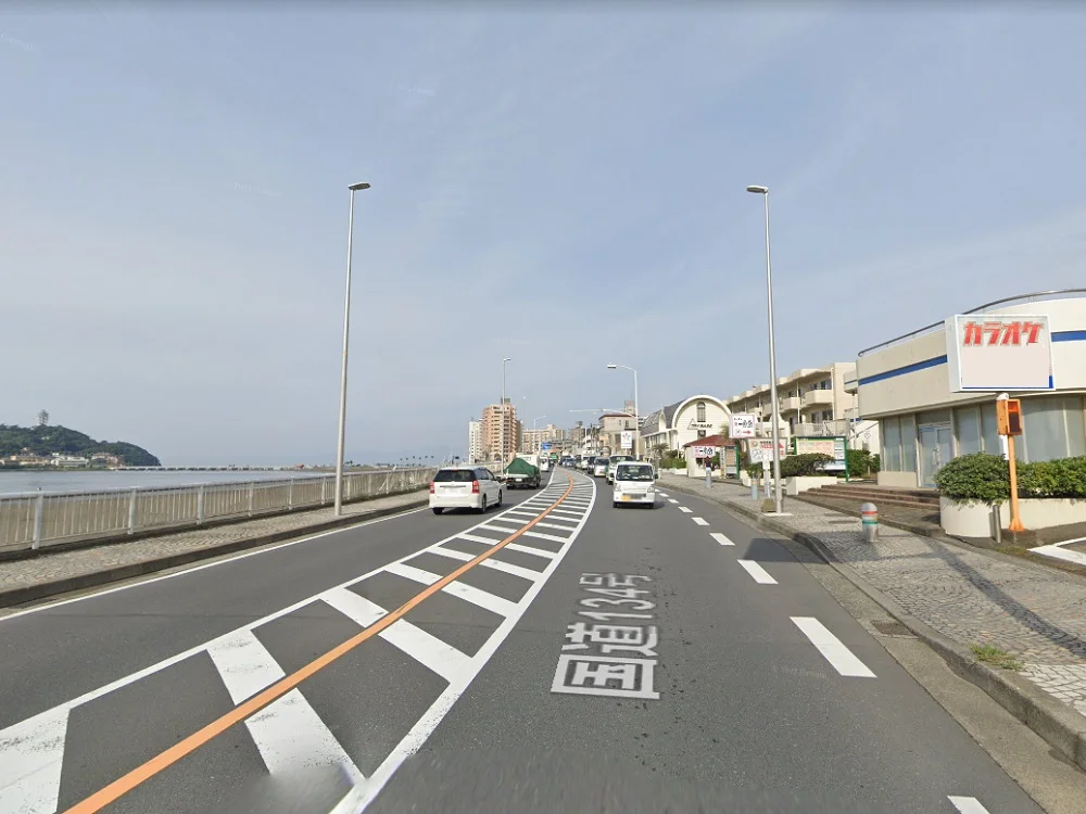 腰越のスケルトン物件の周辺