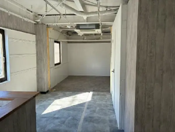 横浜の事務所仕様物件の内装