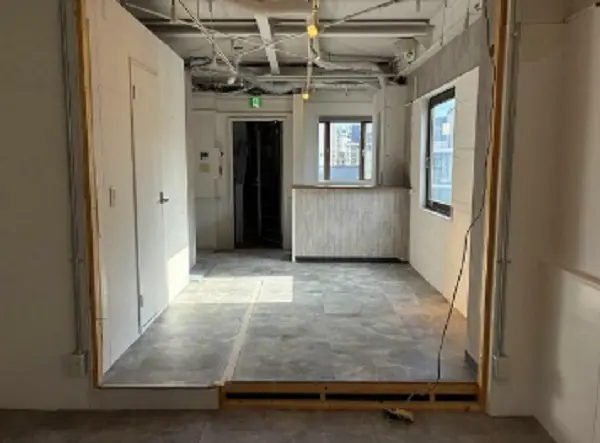 貸店舗(事務所仕様)の内装