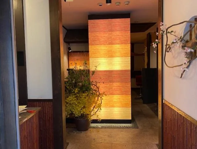 ダイニングバーの居抜き物件の内装