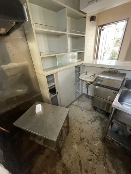 スナック・パブの居抜き物件の厨房