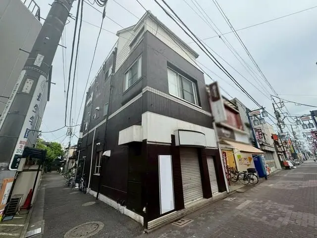 雑色の美容室・理容室居抜きの外観