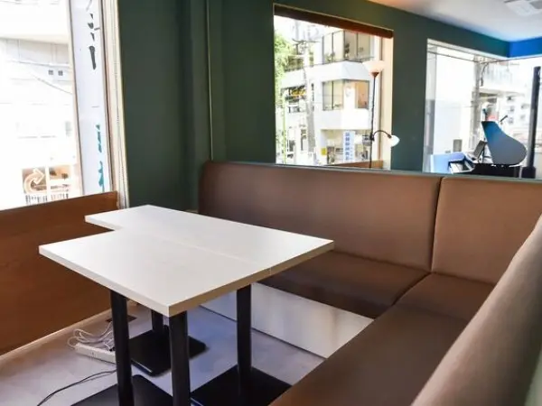 奥沢の居抜き店舗の内装