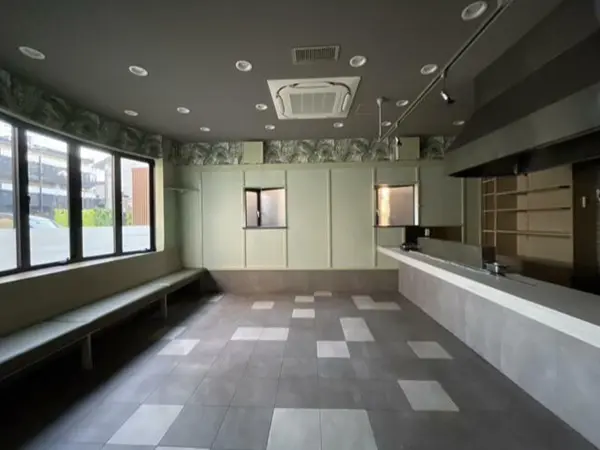 大師前の居抜き店舗の内装