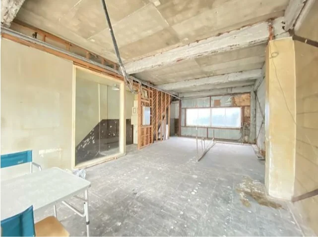 貸店舗(スケルトン)の内装