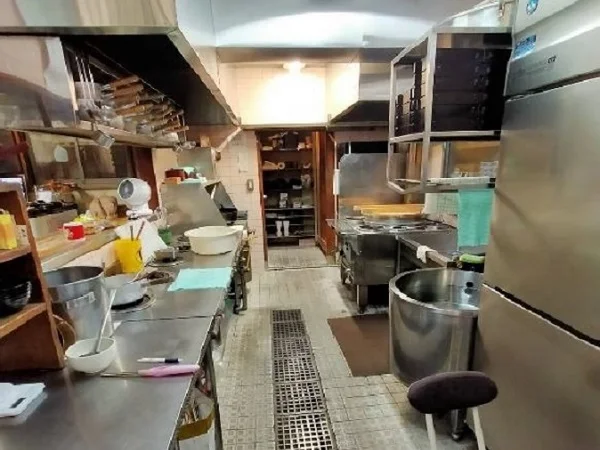 本八幡の居抜き店舗の厨房