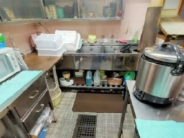 本八幡のうどん・そば居抜きの厨房