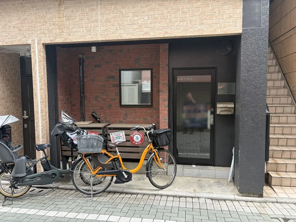 和泉多摩川の居抜き店舗のエントランス