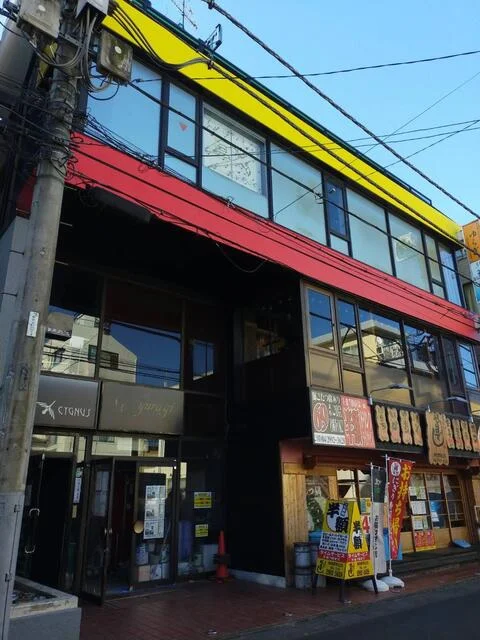 貸店舗(スケルトン)の外観