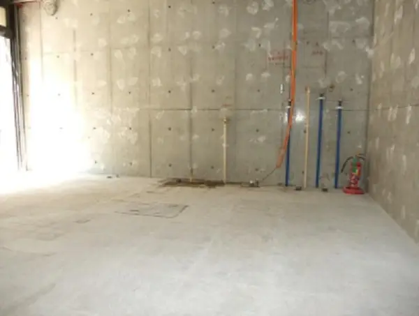 三鷹の事務所仕様店舗物件の内装