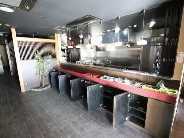 居酒屋の居抜き物件の内装