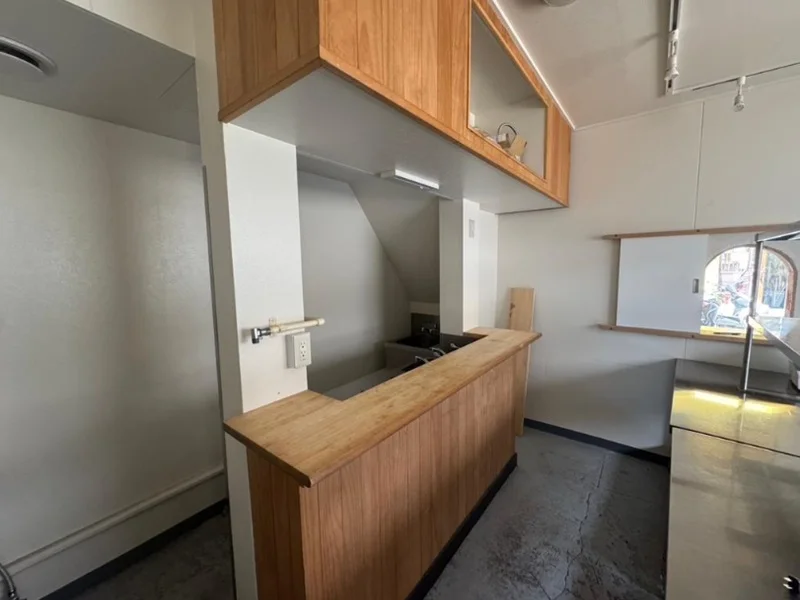 北千住の居抜き店舗の内装