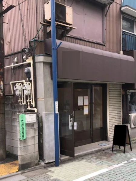 テイクアウトの居抜き物件の外観