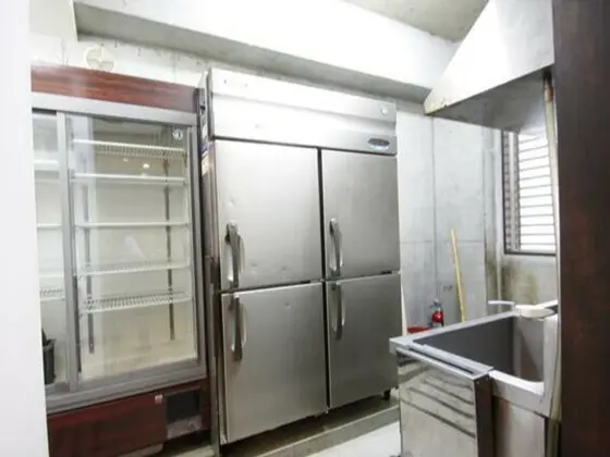 西小山のビストロ・洋食居抜きの厨房