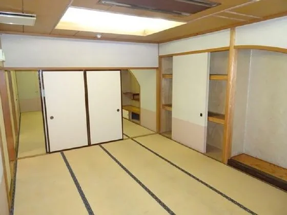 和食の居抜き物件の内装