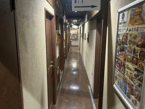 居酒屋の居抜き物件の内装