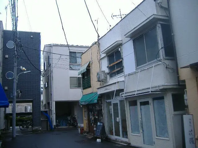 貸店舗(事務所仕様)の外観
