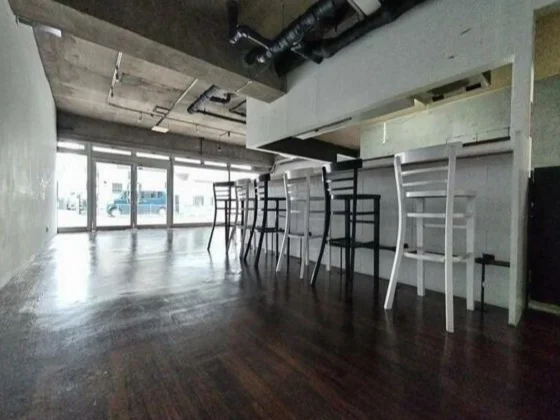 狭山市の居抜き店舗の内装