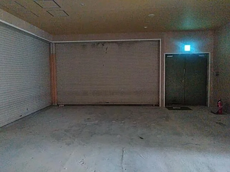 貸店舗(スケルトン)の内装