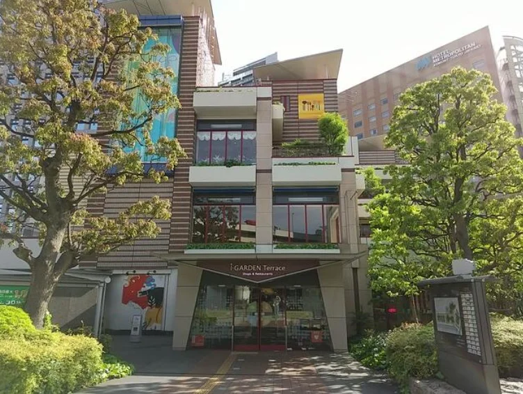 水道橋のスケルトン店舗物件の外観