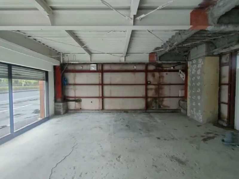 武蔵小金井のスケルトン物件の内装