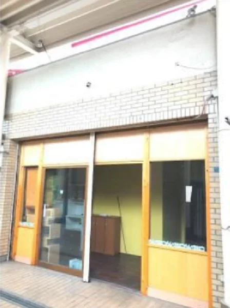 鐘ヶ淵の事務所仕様物件のエントランス