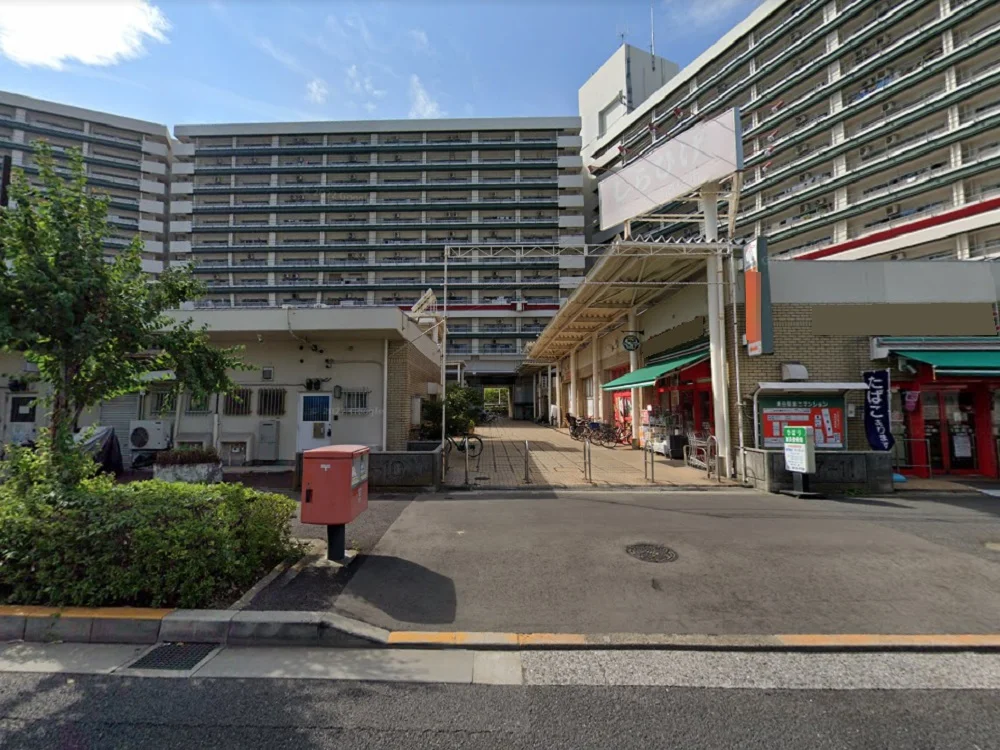 貸店舗(事務所仕様)の外観