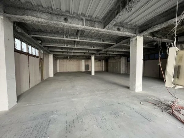 柏のスケルトン物件の内装