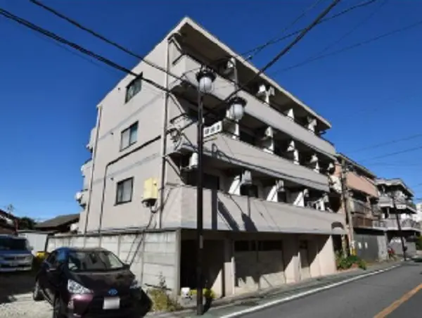 清瀬のスケルトン物件の外観