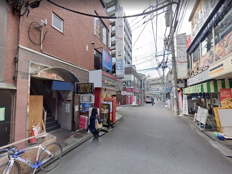 貸店舗(スケルトン)の外観