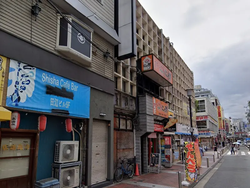 貸店舗(スケルトン)のエントランス