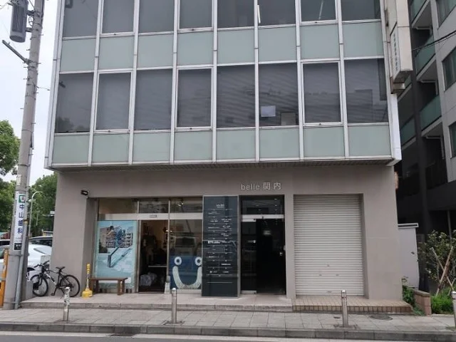 貸店舗(スケルトン)の外観