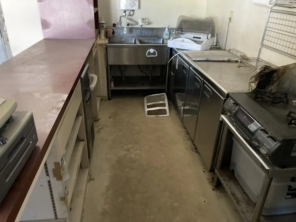 新所沢の居抜き店舗の厨房