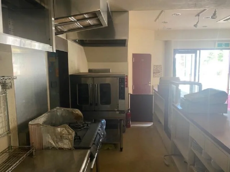 新所沢のカフェ・喫茶店居抜きの厨房